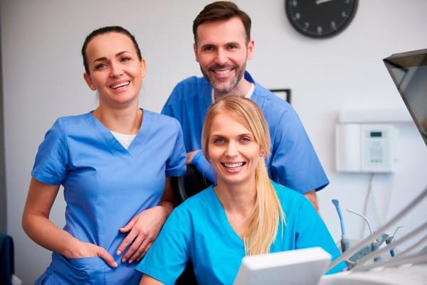 Dentysta Żoliborz - Usługi stomatologiczne dla dzieci i dorosłych